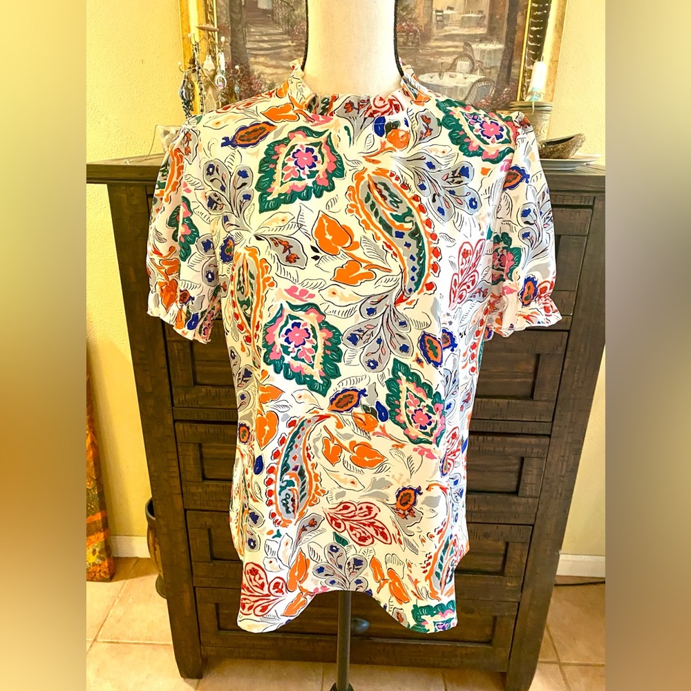 Colorful Flutter sleeve Floral/Paisley Print Short Sleeve Blouse